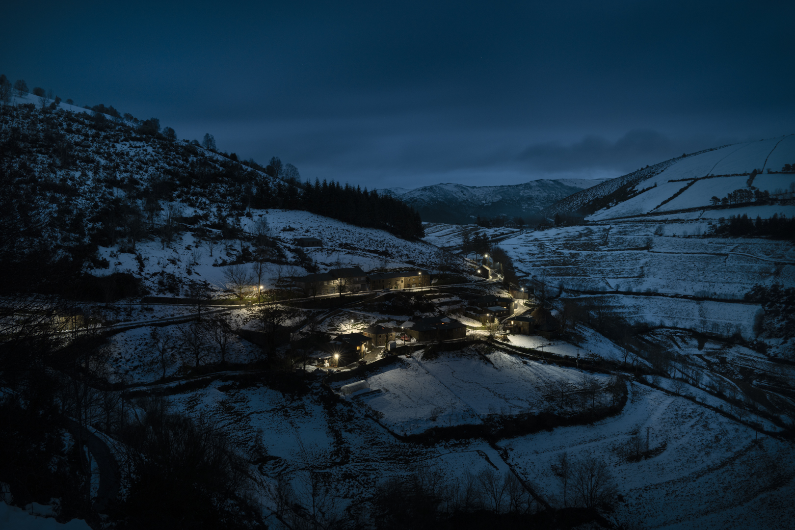 Vista da aldea de Degrada, Cervantes (Lugo)